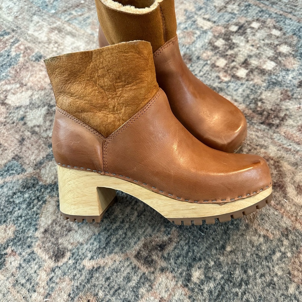 MIA Tan Ankle Boots with Shearling Lining - Picture 3 of 10